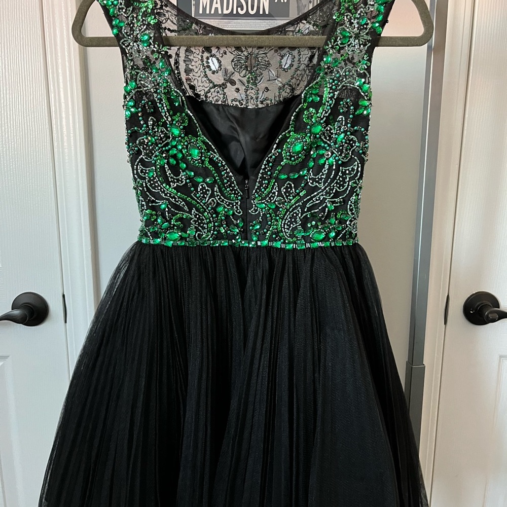 Sherri Hill Green and Black Beaded Prom Dress - Picture 4 of 8